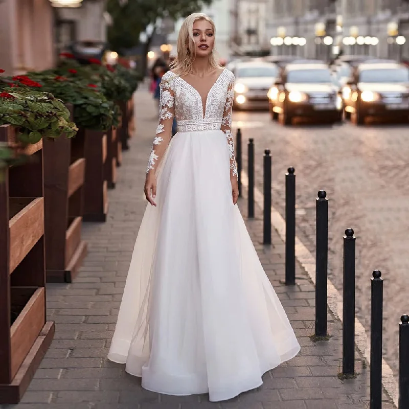 Bohemian Puff Tulle Wedding Dresses Long Sleeve Lace V Neck Bridal Gown Vestido De Novia Modest Wedding Party Gown