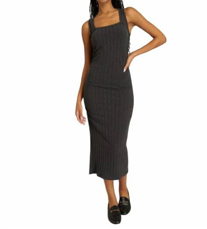 Montara Square Neck Midi Dress In Black